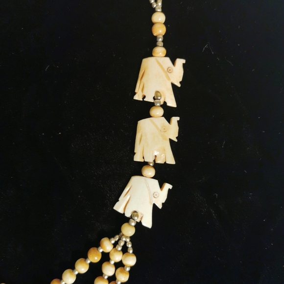 Carved Bone Elephant Necklace - Picture 5 of 7